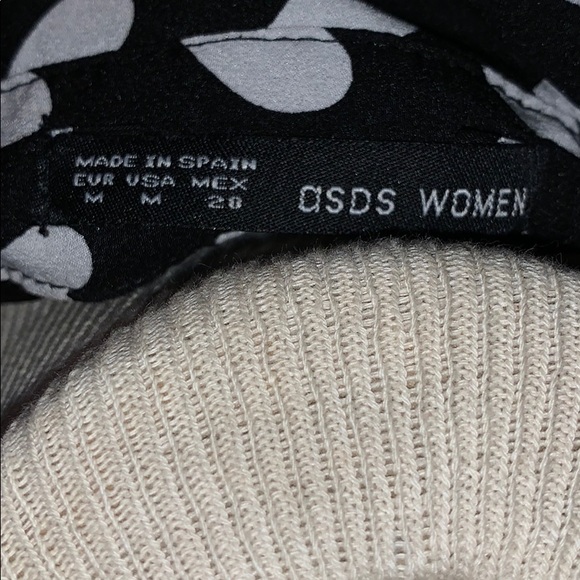 🤍🖤 Blouses🖤🤍 - Picture 6 of 6